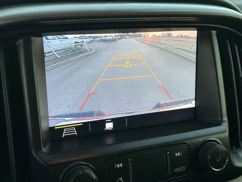 Used 2021 GMC Canyon AT4 w/ Driver Alert Package image 17