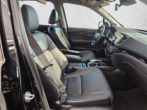 Used 2022 Honda Pilot Touring image 19