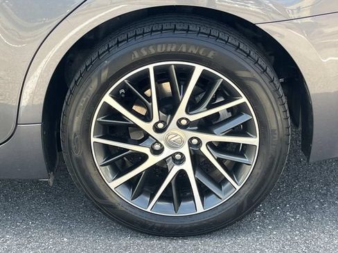 Used 2017 Lexus ES 350 w/ Luxury Package FWD image 11
