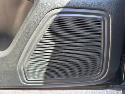 Used 2023 Porsche Macan image 31