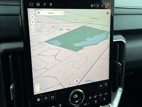 Used 2024 GMC Acadia AT4 w/ Luxury Package image 27