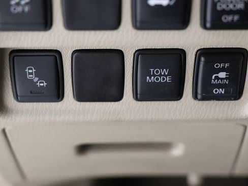 Used 2015 Nissan Pathfinder SL w/ SL Premium Package image 34