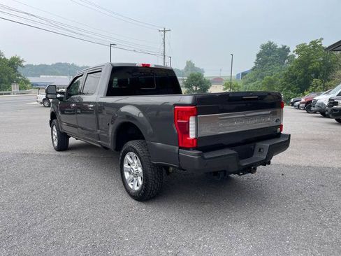 Used 2017 Ford F250 Platinum w/ Platinum Ultimate Package AWD/4WD image 5