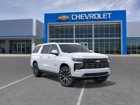 New 2026 Chevrolet Suburban High Country AWD/4WD image 3