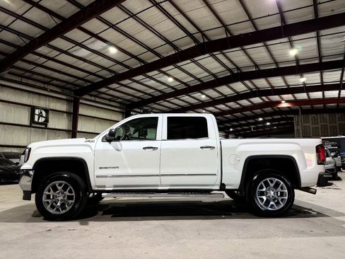Used 2018 GMC Sierra 1500 SLT w/ SLT Premium Package AWD/4WD image 8
