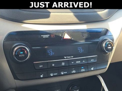 Used 2018 Hyundai Tucson Value FWD image 17