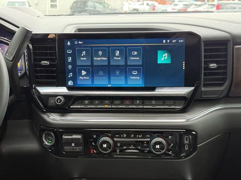 Used 2024 Chevrolet Silverado 2500 High Country w/ Midnight Edition image 24