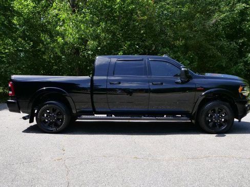 Used 2024 RAM 3500 Limited AWD/4WD image 44