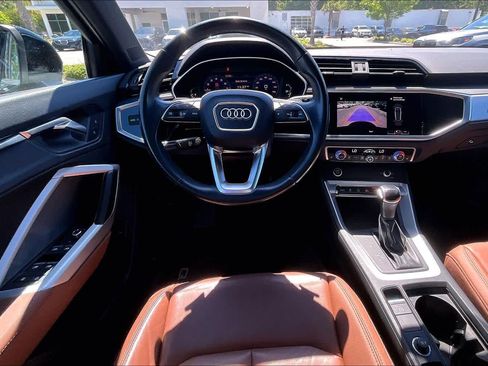 Used 2021 Audi Q3 2.0T Premium w/ Convenience Package AWD/4WD image 6