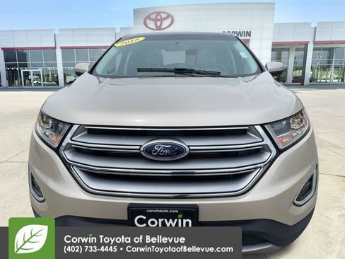 Used 2018 Ford Edge Titanium w/ Equipment Group 301A AWD/4WD image 8