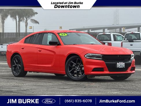 Used 2022 Dodge Charger SXT w/ Blacktop Package image 1