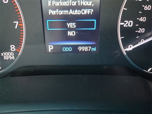 Used 2024 Toyota Corolla Cross SE image 21