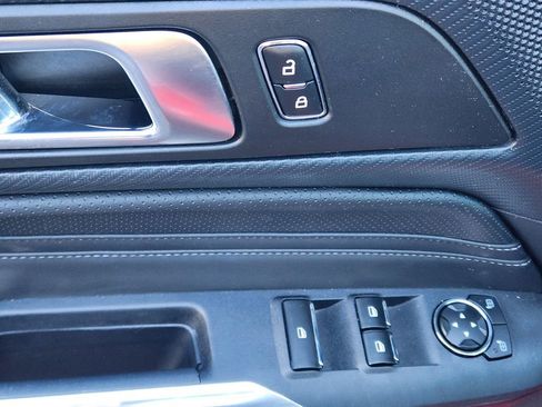 Used 2024 Ford Mustang GT Premium image 9