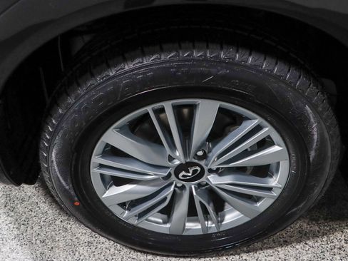 Used 2023 INFINITI QX80 Luxe w/ Cargo Package image 11