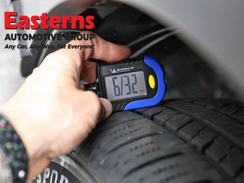 Used 2021 Subaru Forester Limited image 31