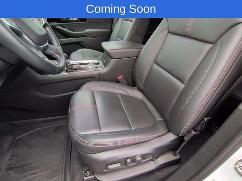 Used 2023 Chevrolet Traverse RS w/ LPO, Floor Liner Package FWD image 16