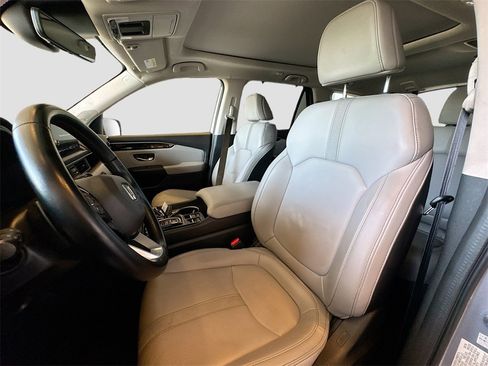 Used 2025 Honda Pilot Touring image 20