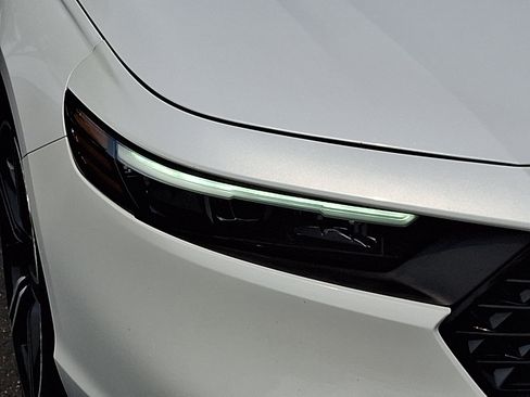 Certified 2023 Honda Accord Sport image 9