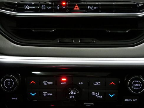 New 2026 Jeep Compass Limited w/ Sun, Sound & Navigation Group image 20