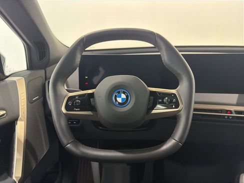 Used 2025 BMW iX xDrive50 w/ Premium Package image 29