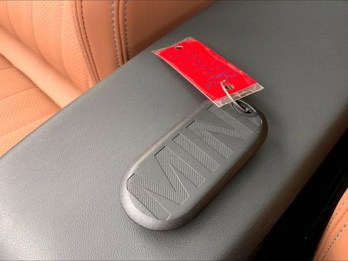 Certified 2025 MINI Cooper Countryman SE w/ Comfort Package Max image 15