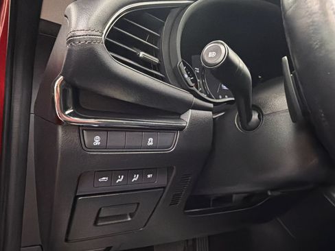 Used 2022 MAZDA MAZDA3 s FWD image 28