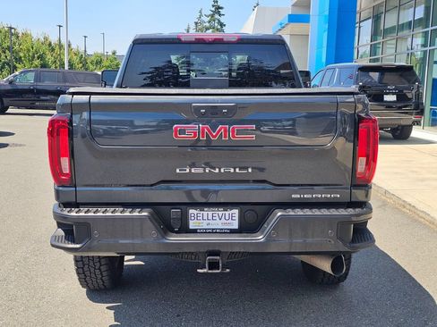 Used 2022 GMC Sierra 2500 Denali w/ Denali Ultimate Package AWD/4WD image 4