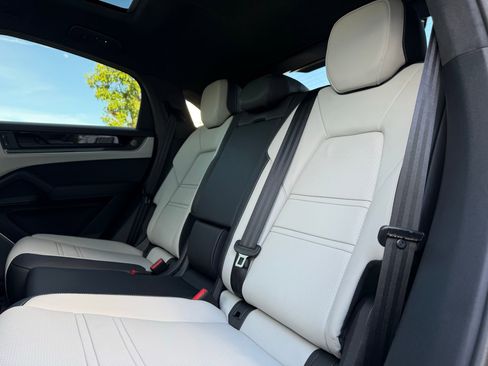 New 2026 Porsche Cayenne Turbo AWD/4WD image 26