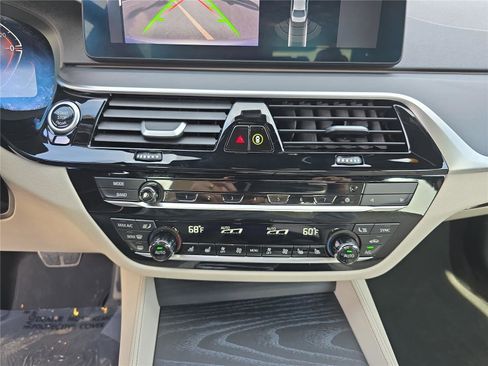 Certified 2023 BMW 540i xDrive w/ Executive Package image 27