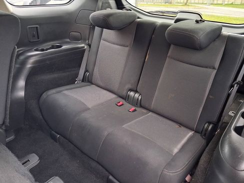 Used 2019 Nissan Pathfinder S AWD/4WD image 15