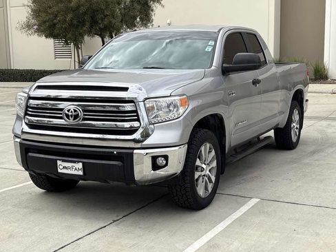 Used 2017 Toyota Tundra SR5 image 7