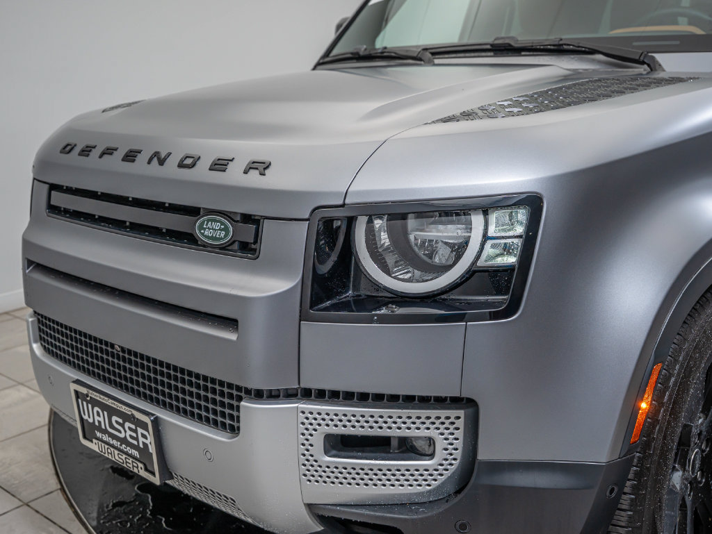 Used 2023 Land Rover Defender 110 S AWD/4WD image 16