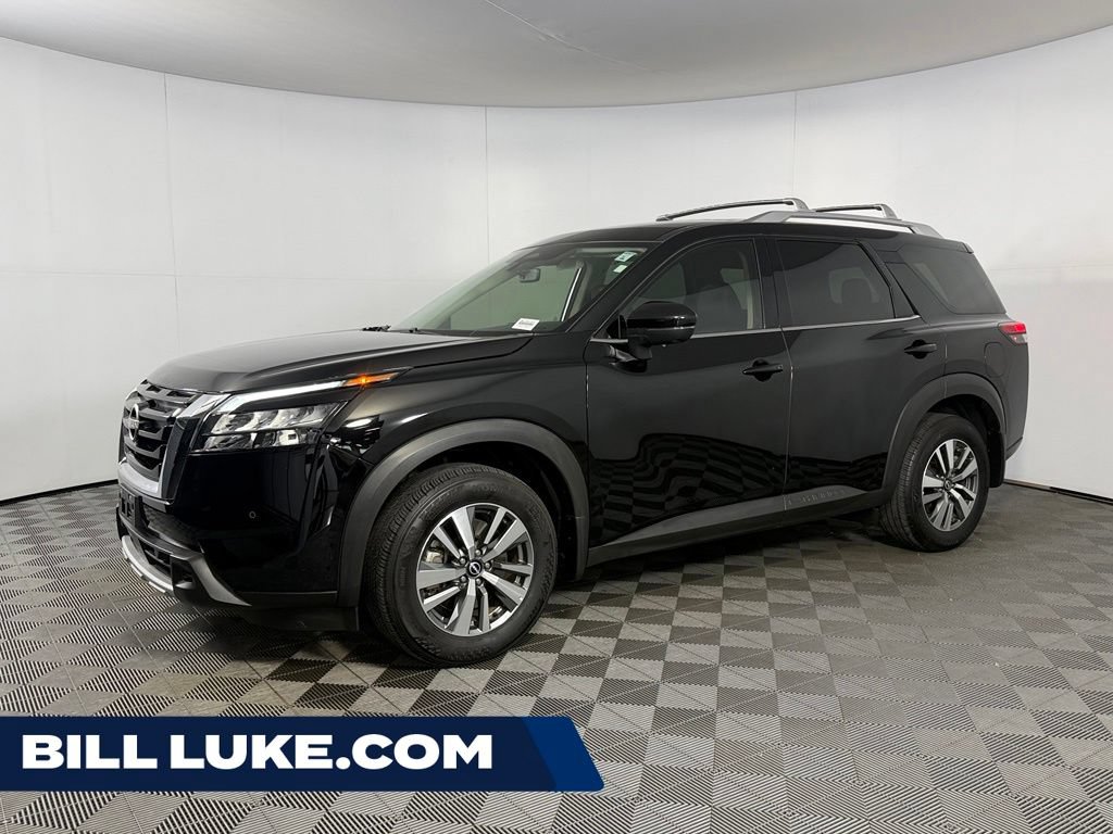 Used 2025 Nissan Pathfinder SL FWD image 1