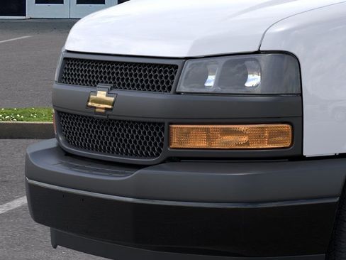 New 2026 Chevrolet Express 2500 w/ Driver Convenience Package RWD image 15