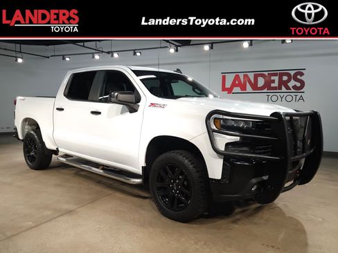 Used 2021 Chevrolet Silverado 1500 LT Trail Boss w/ Convenience Package II AWD/4WD image 1