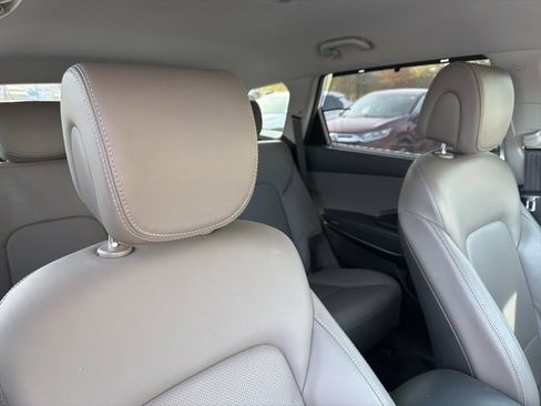 Used 2017 Hyundai Santa Fe SE w/ SE Premium Package 02 image 35