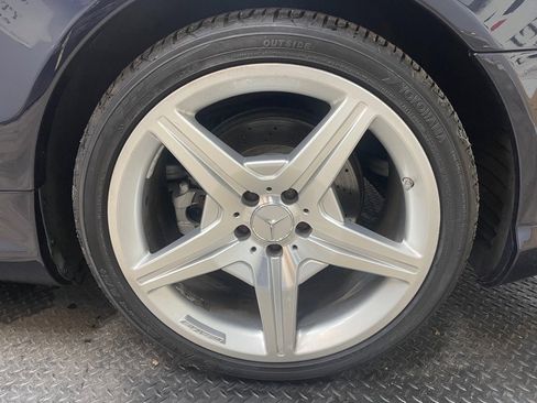 Used 2009 Mercedes-Benz SL 550 w/ Premium I Pkg image 36