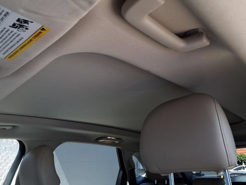 Used 2017 Ford Edge SEL w/ Equipment Group 201A FWD image 17