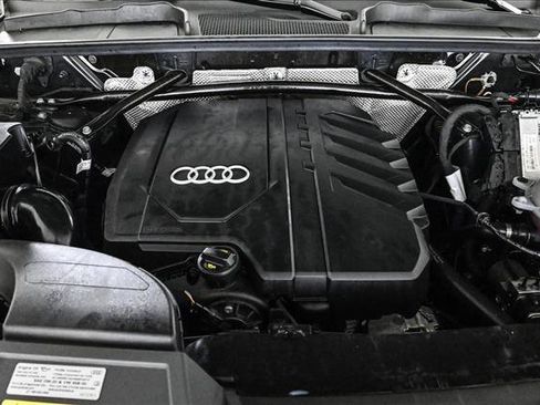 Certified 2025 Audi Q5 2.0T Premium Plus w/ Premium Plus Package image 24
