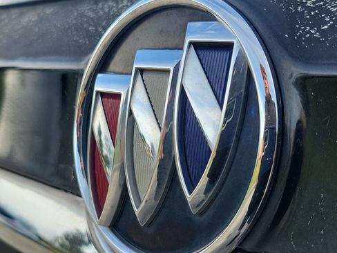 Used 2018 Buick Encore Essence w/ Experience Buick Package image 7