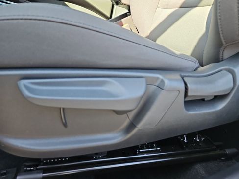 Used 2026 Kia Niro LX FWD image 21