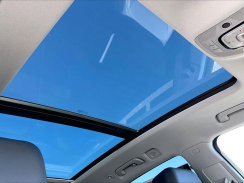 Used 2018 Audi Q5 2.0T Premium Plus w/ Premium Plus Package image 14