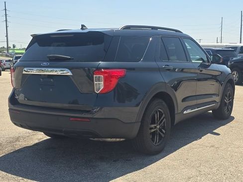 Used 2024 Ford Explorer XLT RWD image 5