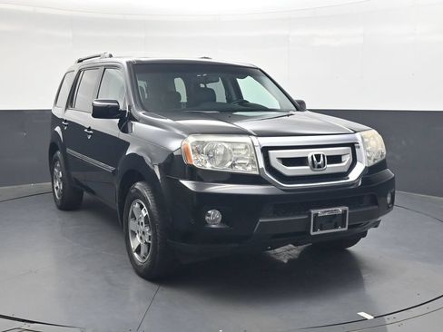 Used 2011 Honda Pilot Touring image 2