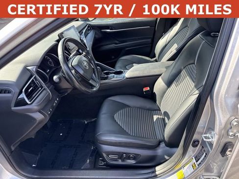 Used 2024 Toyota Camry SE w/ Cold Weather Package FWD image 14