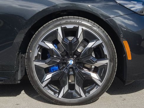 New 2026 BMW 530i w/ M Sport Package image 9