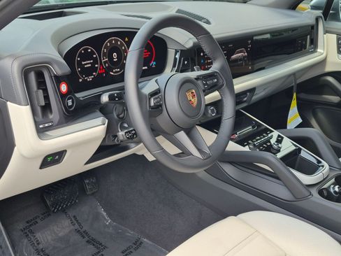 New 2026 Porsche Cayenne AWD/4WD image 4