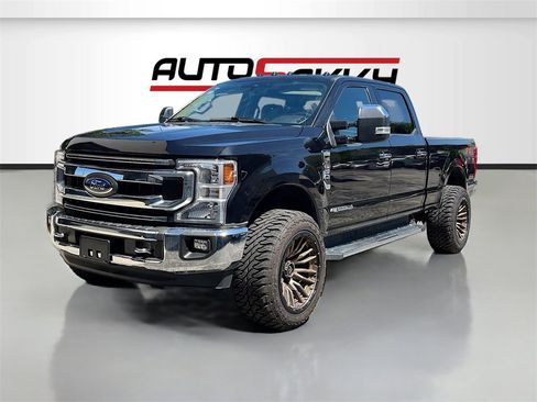 Used 2021 Ford F350 Lariat w/ Chrome Package image 3