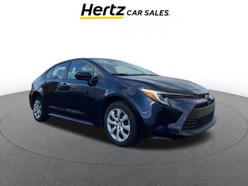 Used 2025 Toyota Corolla LE image 1