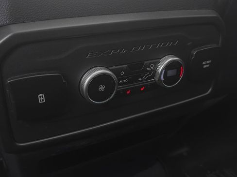 Used 2024 Ford Expedition Max King Ranch image 12